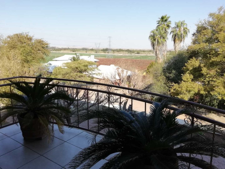 5 Bedroom Property for Sale in Keidebees Northern Cape